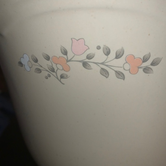 Pfaltzgraff Canisters  3 quart and 1 quart - Picture 9 of 10